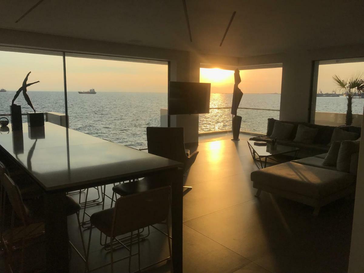 Infinity Sea View Apartment Salonicco Esterno foto