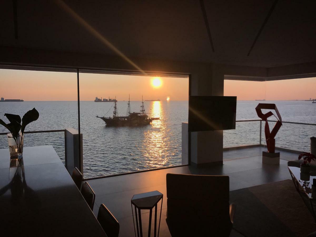Infinity Sea View Apartment Salonicco Esterno foto